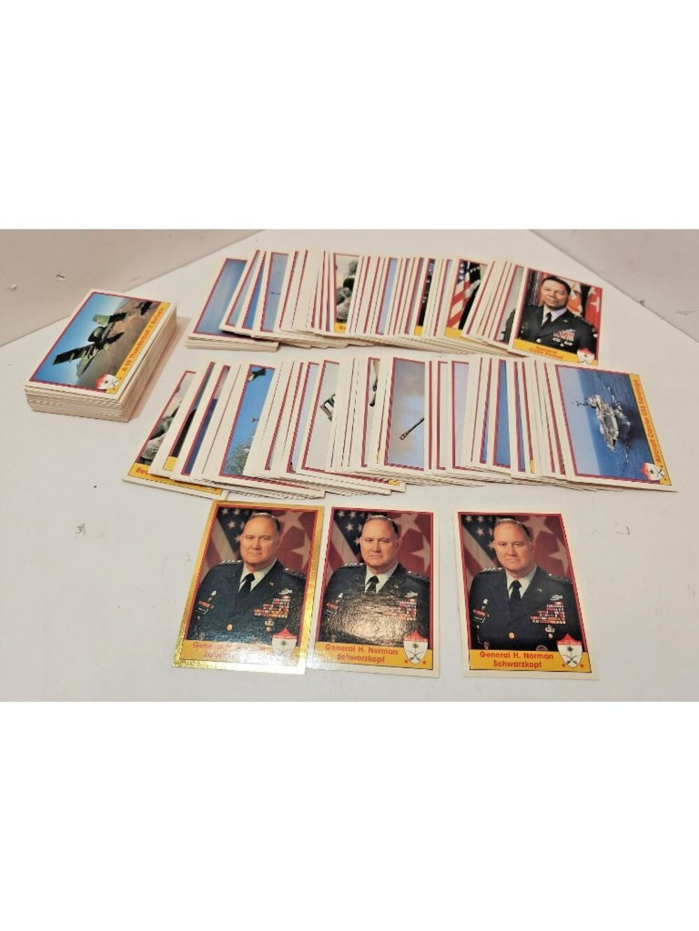 Pacific Trading Cards Operation Desert Shield 195 Cards Bush Powell Schwarzkopf